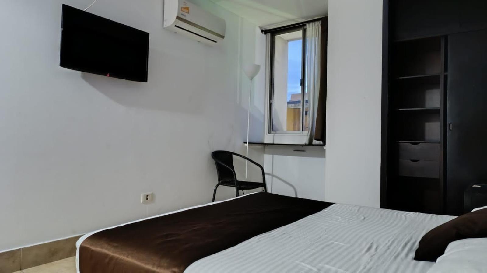 Hotel Ariston Кали Экстерьер фото